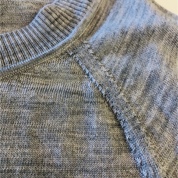 Gap 100% Merino Wool Sweater - Picture 4 of 12